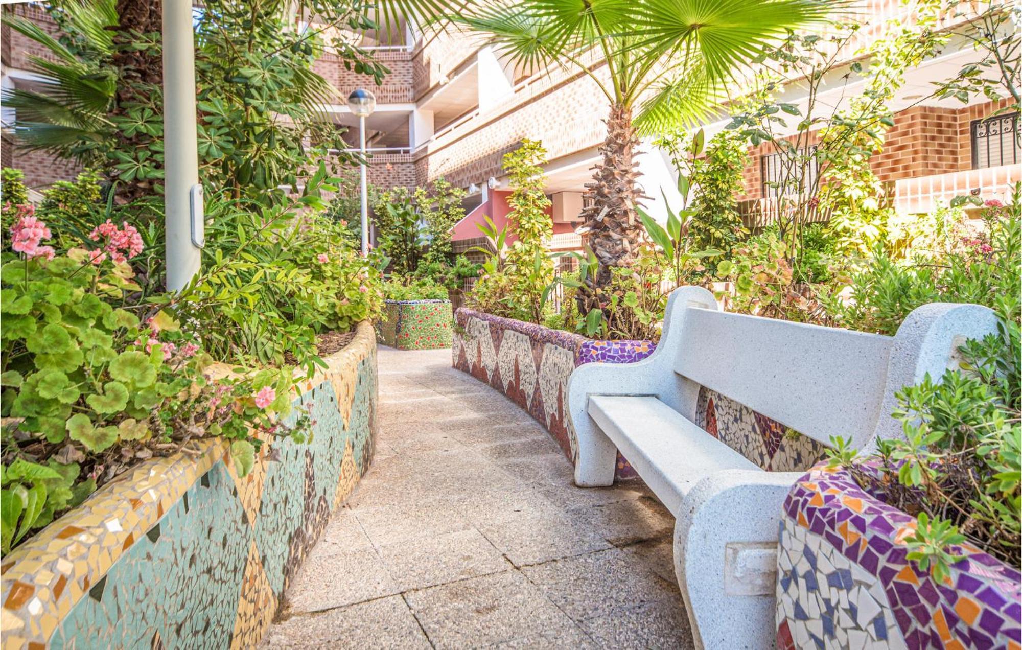 2 Bedroom Lovely Apartment In أوروبيسا ذيل مار المظهر الخارجي الصورة